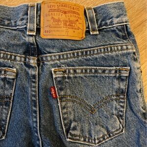Vintage Levi's 550 Kids Light/Medium Wash Relaxed Fit Boys Jeans 90's (Sz 7X)